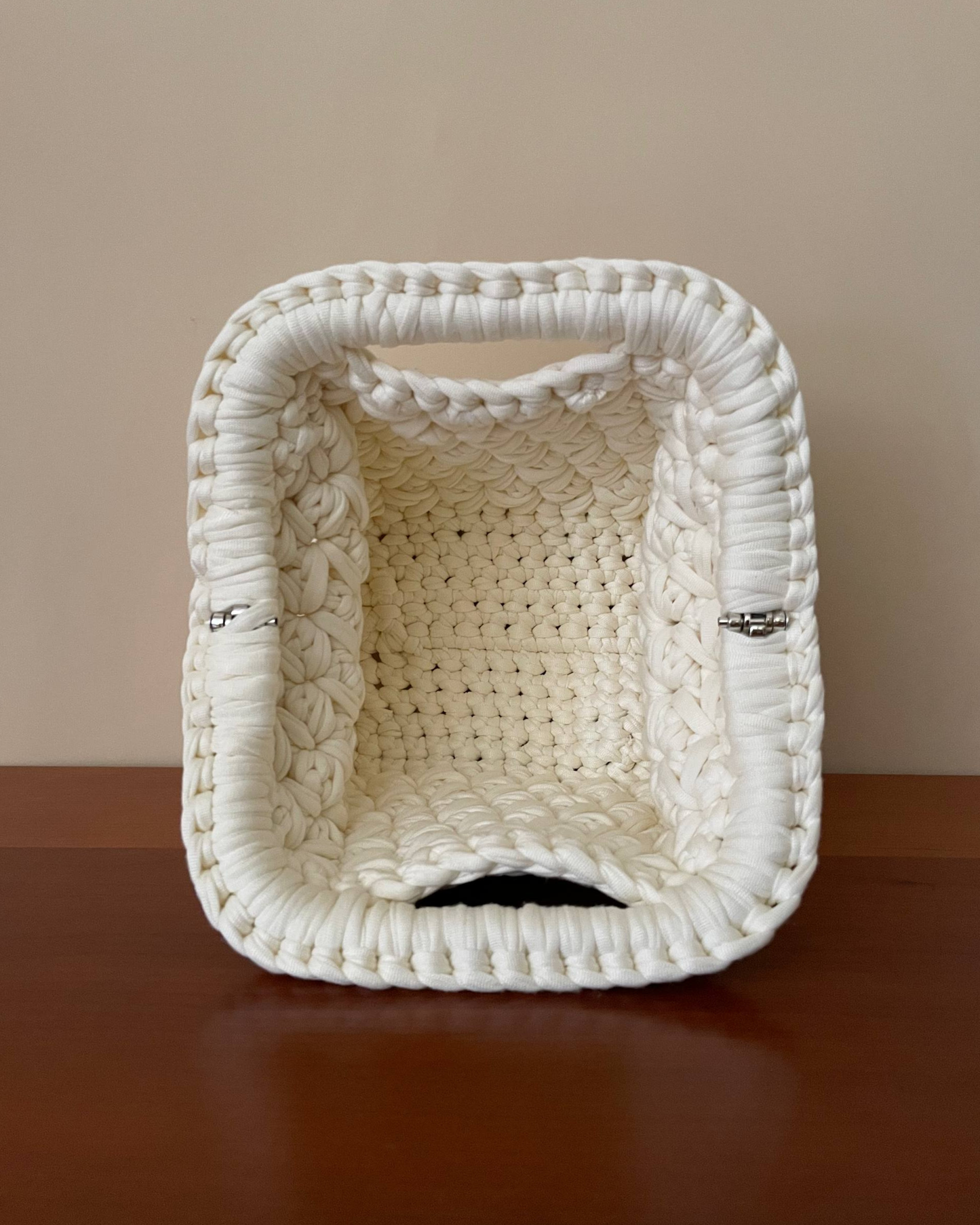 Borsa Crochet Handmade Avorio con Perline Argentate