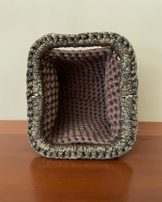 Borsa Crochet Handmade Marrone con Paillettes Bronzo